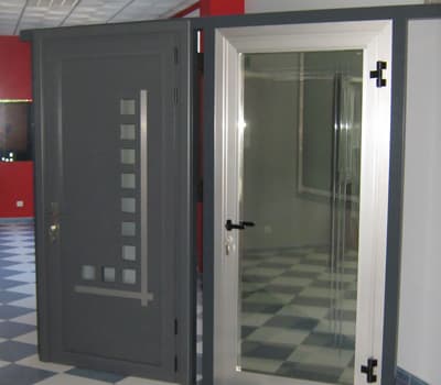 Puertas de aluminio en Ourense